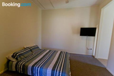Cottage On River - Australia Accommodation 2