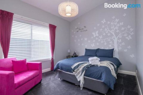 Wentworth Estate 5 Bedroom Luxury Home Sleeps 12 - Australia Accommodation 6