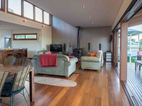 CARMELONE Gerroa 4pm Check Out On Sundays - Australia Accommodation 6