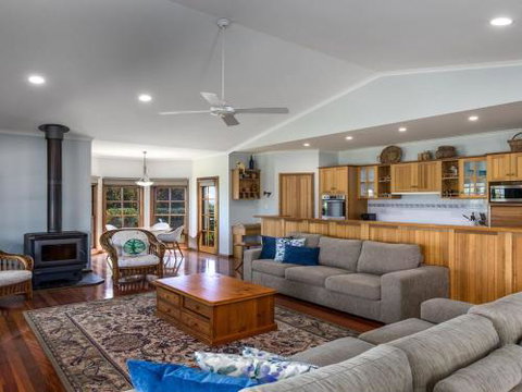 GULL HOUSE Kiama 4pm Check Out Sundays - Australia Accommodation 3