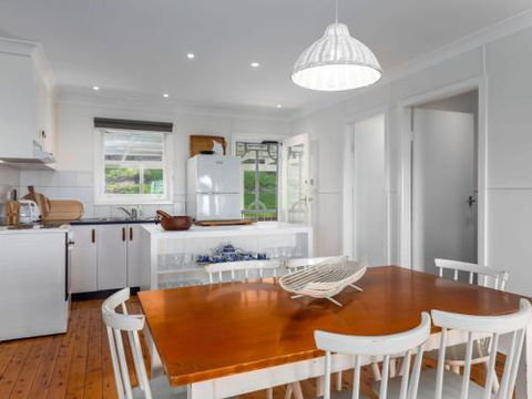 SEAWAYS Gerroa 4pm Check Out On Sunday - Australia Accommodation 6