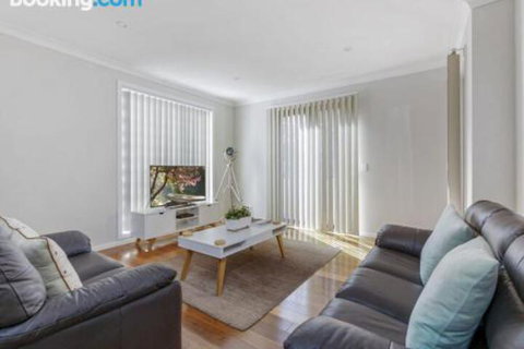 SURF BEACH DREAMS Kiama & Surrounds 4pm Check Out Sundays - Australia Accommodation 2