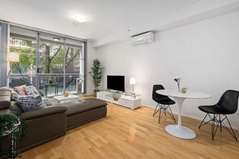 A Bright & Stylish Studio Next To Darling Harbour - Australia Accommodation 4
