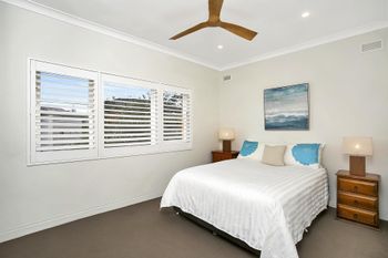Two Bedroom Beachside Apartment CLOV4 - Australia Accommodation 4