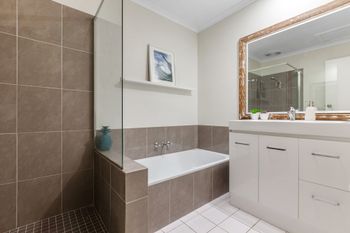 Roomerang At Binya Avenue - Australia Accommodation 2
