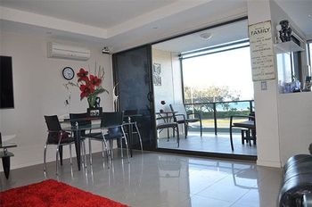 Huntington Apt 3 - Australia Accommodation 5