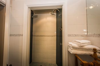 Spooky Hall Motel - Australia Accommodation 2