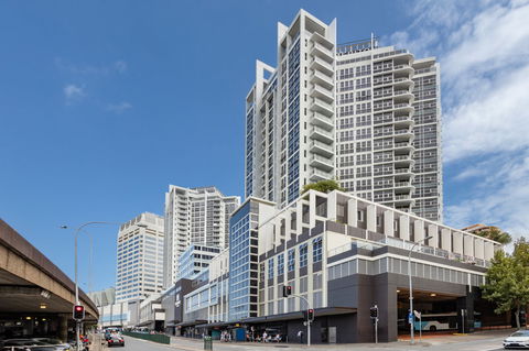 Meriton Suites The Tiffany Clarion C - Australia Accommodation 4