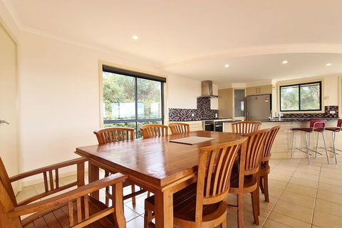 A Vista, Townhouse 1 - Australia Accommodation 3
