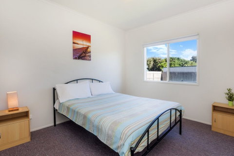 Julieanne - Australia Accommodation 4