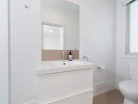 Ocean Views 41A Ocean Avenue - Australia Accommodation 3