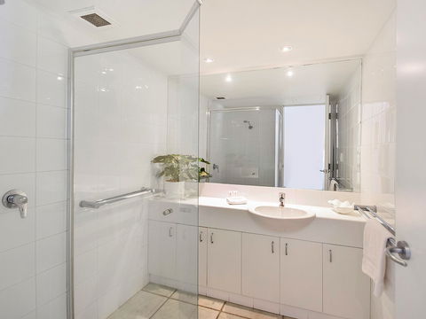 Cove Point - Australia Accommodation 3