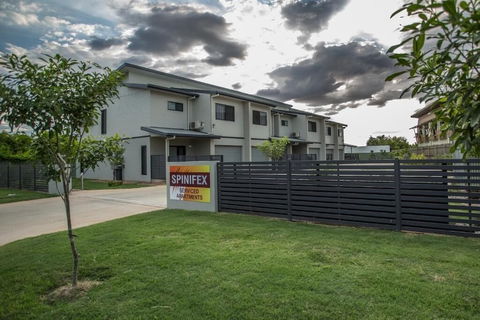 Spinifex Motel & Serviced Apartments - Australia Accommodation 3