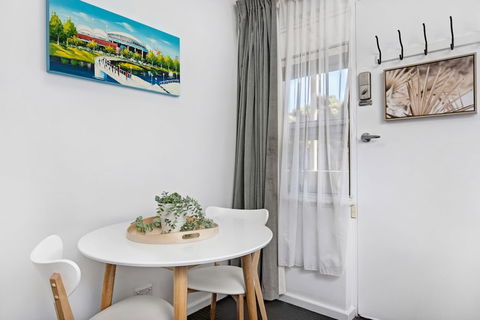 Bayscape Studio Glenelg - Australia Accommodation 3