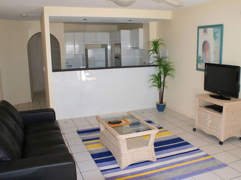 Beachside Resort - Australia Accommodation 4