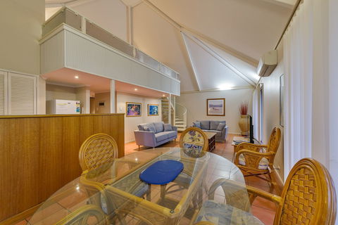 Osprey Holiday Village Unit 123 - Australia Accommodation 1