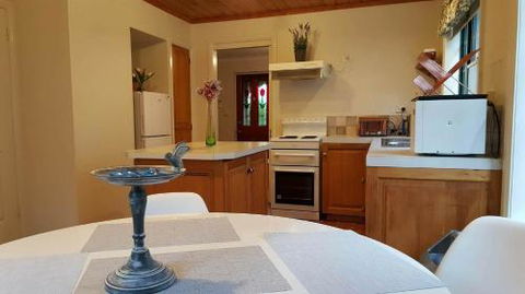 3 Batten Street - Australia Accommodation 3