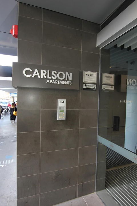 Carlson CBD Apartments - Australia Accommodation 1