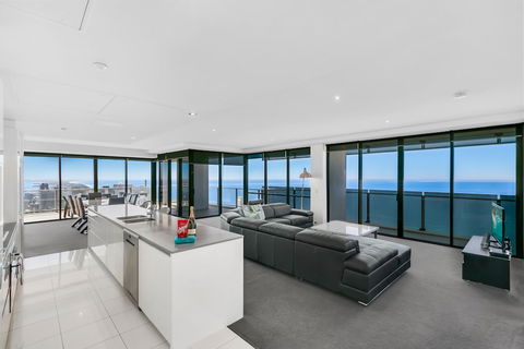 Apartment Stay - Circle On Cavill - Australia Accommodation 2
