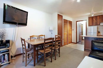 Lawlers 20 - Australia Accommodation 1