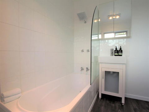 Horlock House - Australia Accommodation 2