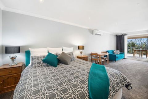 Forresters Beach Bed & Breakfast - Australia Accommodation 0