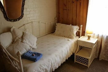 A Settler's Cottage - Australia Accommodation 3