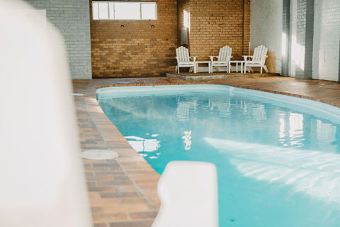 Deer Park Motor Inn - Australia Accommodation 2