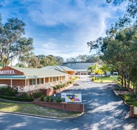 Commercial Golf Resort - Australia Accommodation