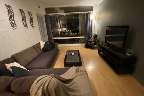 Apartment On Tennyson - Australia Accommodation 3