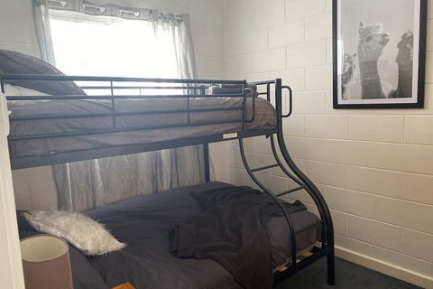 Apartment On Tennyson - Australia Accommodation 6