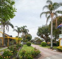 Lazy Acre Log Cabins - Australia Accommodation