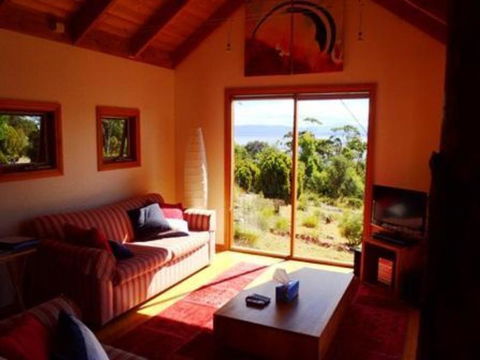 The Tree House - Australia Accommodation 1