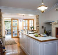 Wishing Well Cottage - Australia Accommodation