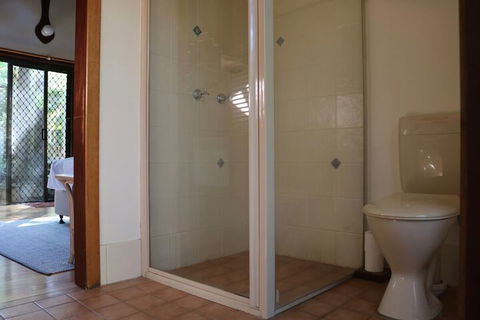 A Beach House At Byron - Australia Accommodation 3