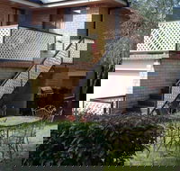 Estelle Kramer Motor Inn - Australia Accommodation