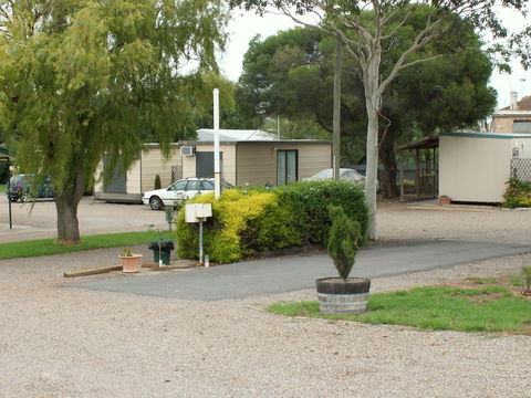 Oval Motel - Australia Accommodation 2