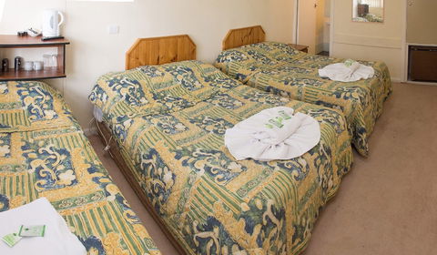 Swiss Motel - Australia Accommodation 2