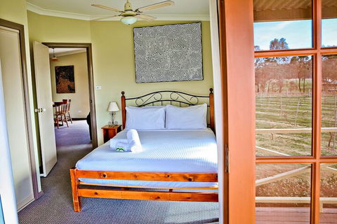 Twin Trees Country Cottages - Australia Accommodation 4