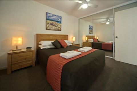 Albacore Apartments - Australia Accommodation 6