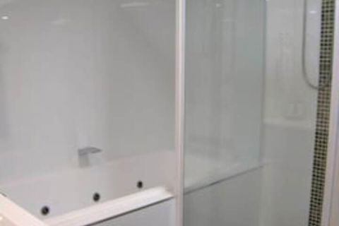 Albacore Apartments - Australia Accommodation 7