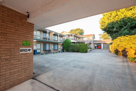 Jacaranda Place Motor Inn - Australia Accommodation 1