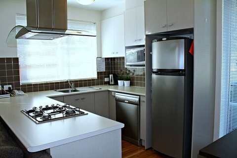 Adelaide DressCircle Apartments Childers Street - Australia Accommodation 3