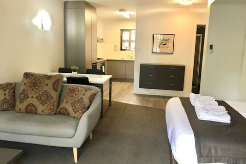 Adelaide Dresscircle Apartments Archer Street - Australia Accommodation 6
