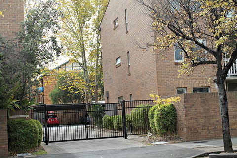 Adelaide Dresscircle Apartments Archer Street - Australia Accommodation 4