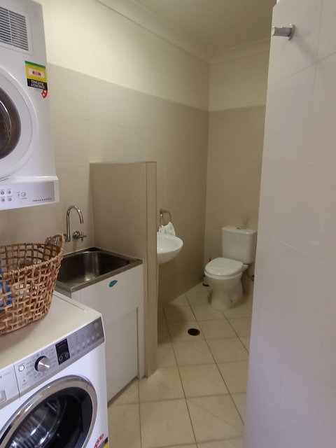 La Vida On Anzac - Australia Accommodation 4