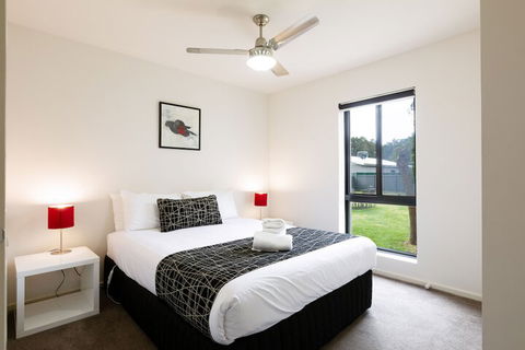 Apex Park Holiday Apartments - Australia Accommodation 4
