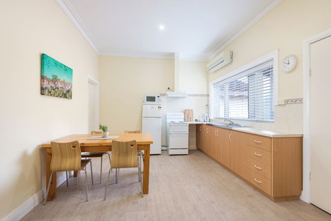 Albany Holiday Units - Australia Accommodation 3