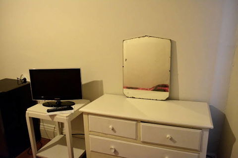 Oslo Hotel Hostel - Australia Accommodation 1