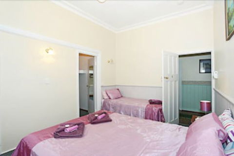 Jacaranda Guest House - Australia Accommodation 6